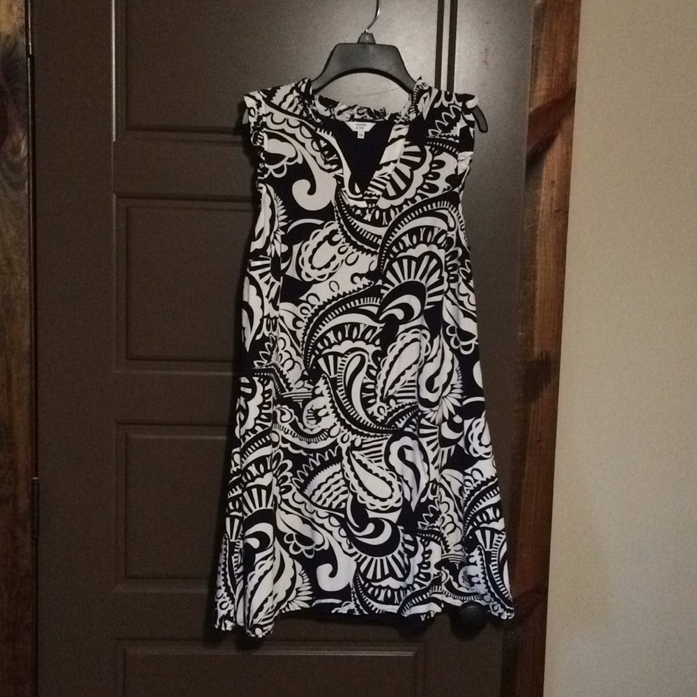 Crown & Ivy. Dress